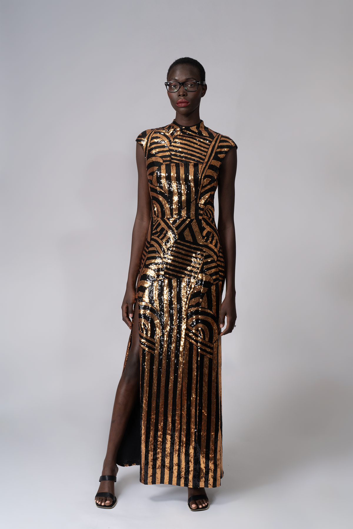 BLACK AND GOLD SEQUIN EMBROIDERED LIGHT DRESS