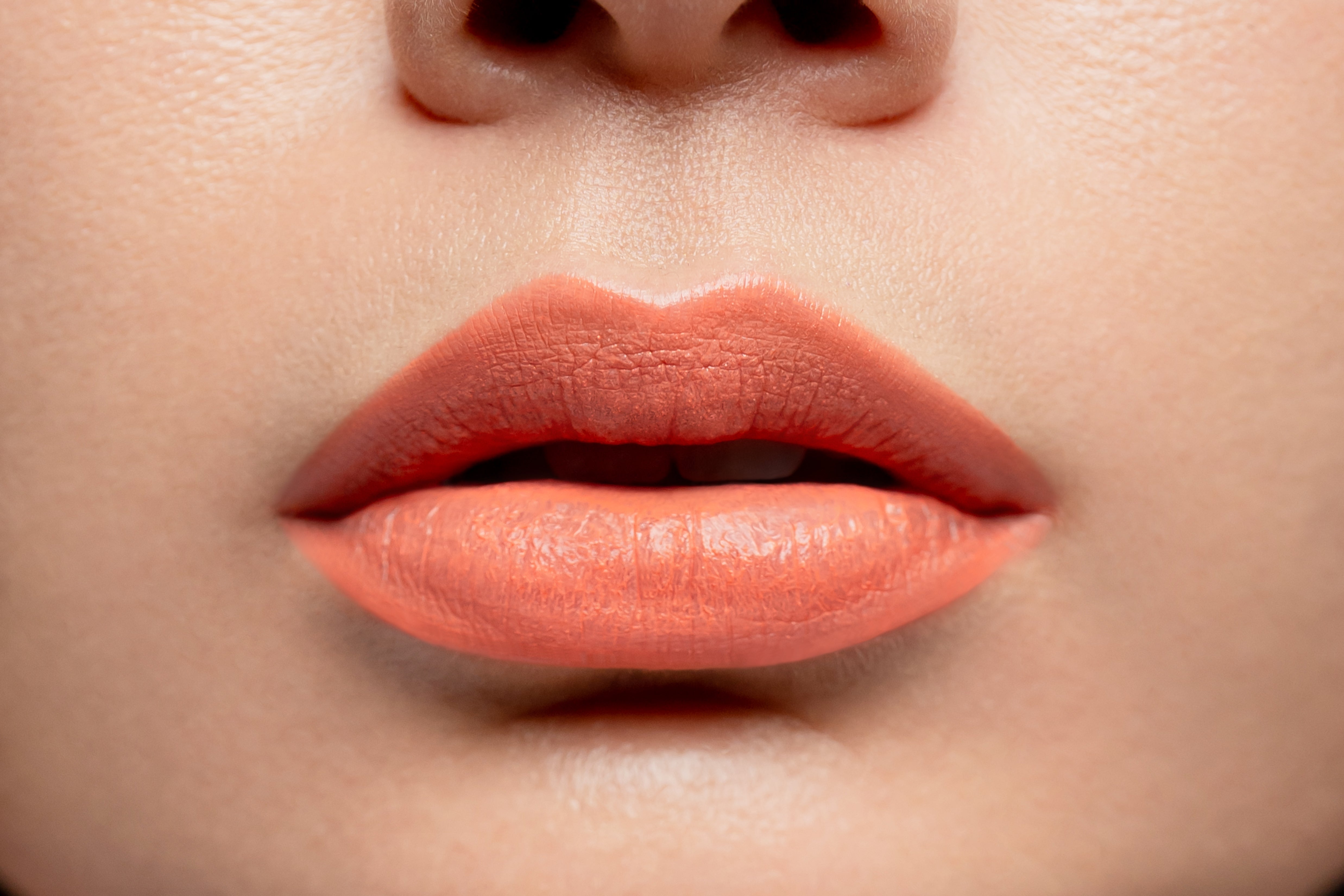 GOLDSAND MATTE LIPSTICK – VivienneHu Beauty